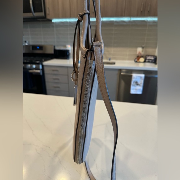 Brand New Calvin Klein Gabrianna Novelty Slim Side Zip Tote - Picture 2 of 15